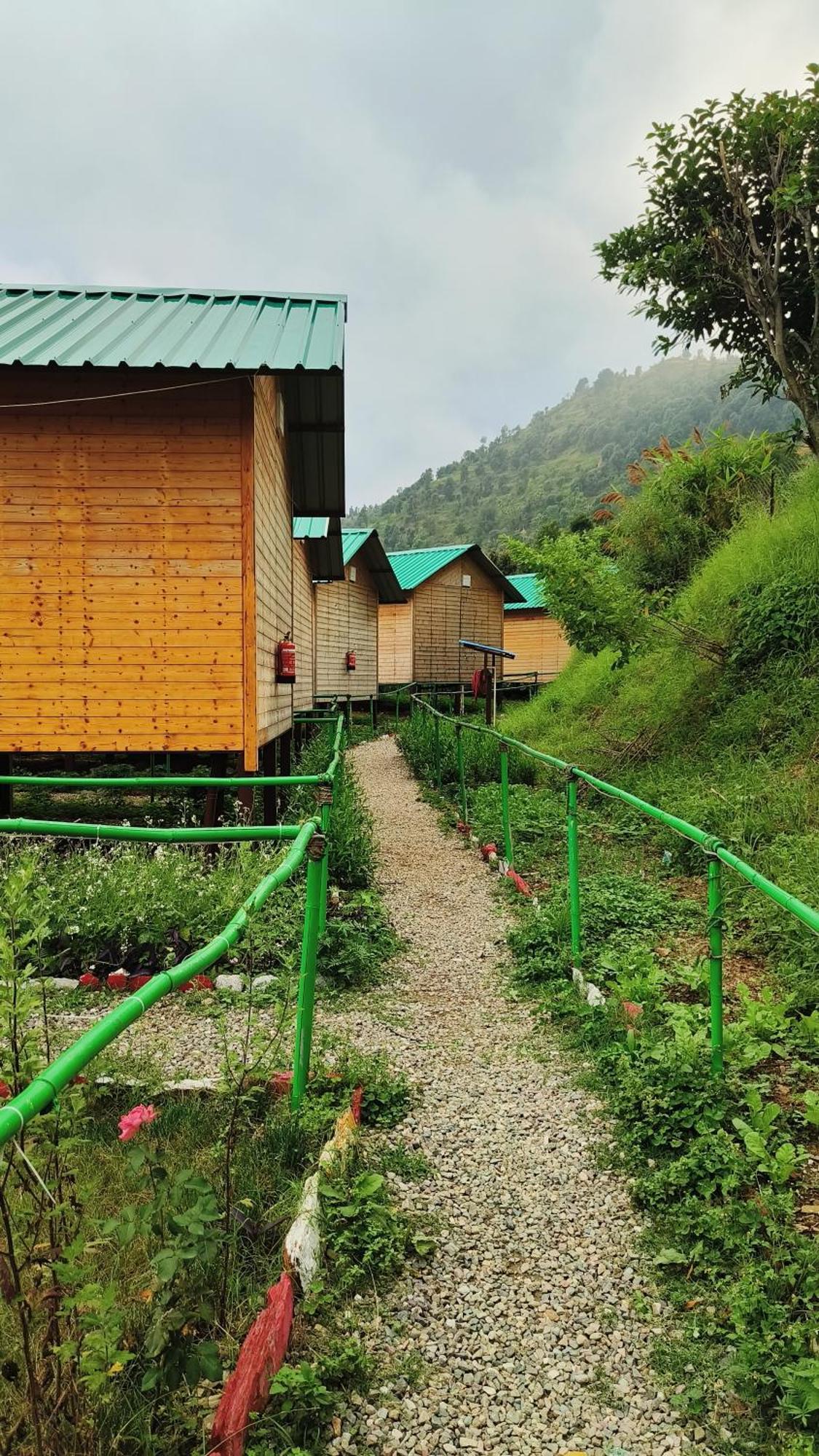 The Sunbird Retreat Resort Nainital Buitenkant foto